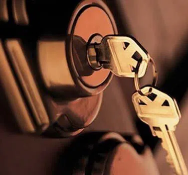 Royal Locksmith Store Woodland Hills, CA 818-491-5040 - residential-locksmith-shop